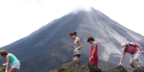 Volcanes Arenal Unidos Suramerica ARCHIVO LNCIMA20130902 0047 37