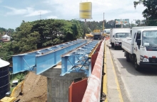 Puente sobre el río Virilla